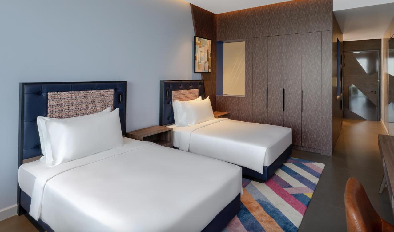 Hyatt Centric Jumeirah Dubai Luaran gambar Deluxe Room