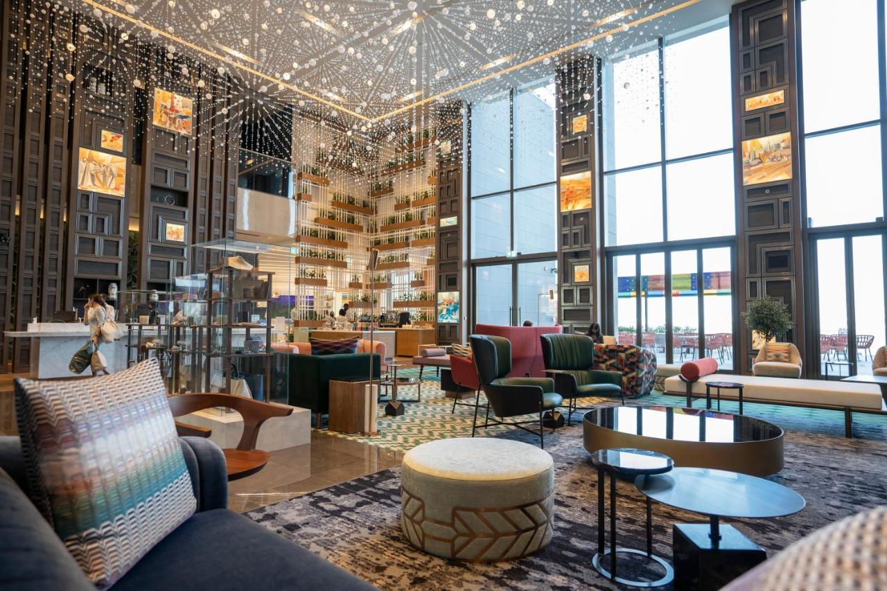 Hyatt Centric Jumeirah Dubai Luaran gambar The lobby of the hotel